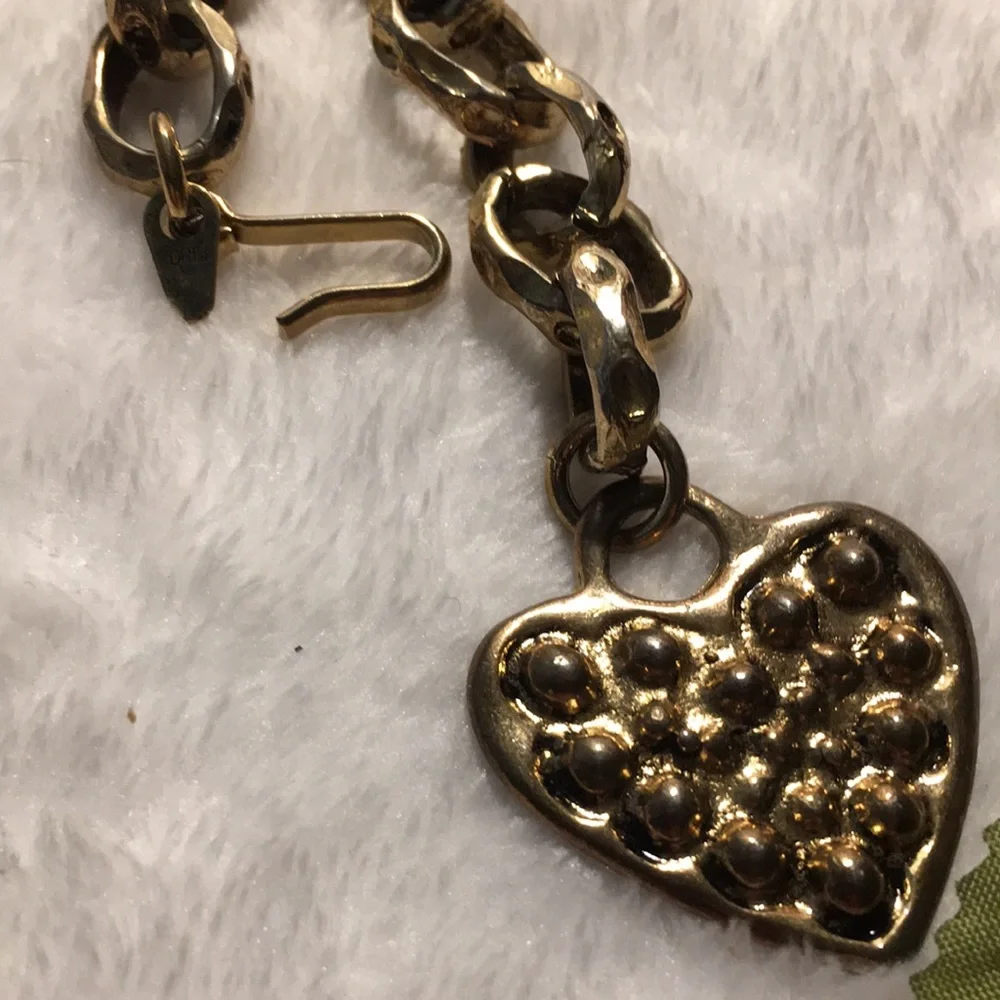 Gold tone heavy link chain belt chunky necklace w/crystal heart. Made in Korea